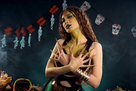 AngelaDevins Medusa's alluring eyes Pic 7