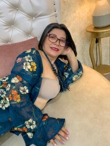 Madame_Jay