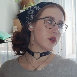 HedyContras Lipstick Confessions Pic