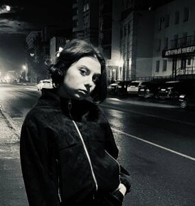 BreannaBuczak: Public ( 2 фото)