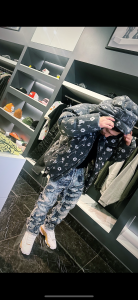 Single de felipe_caicedohub  7 Imagens