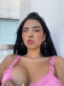 AprilAddams_ Public Pic 9