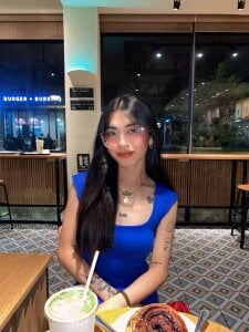 lunawackerdate luna in public图片 3