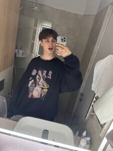 zack_randal kiss me 💋 Pic 4