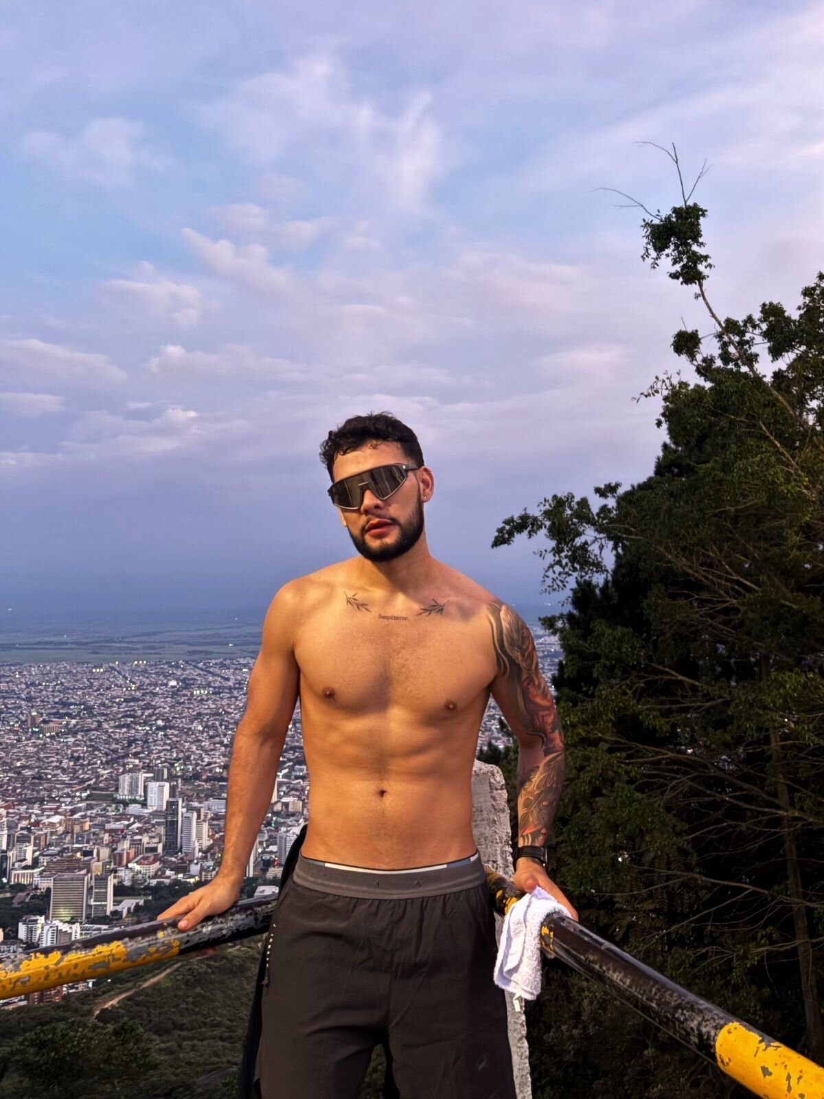 noah_corvelle Foto en Tendencia 5087