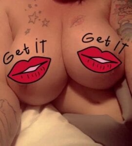 LustyNikkiSixxx Public slika 8