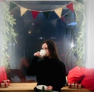 LeonaBelhumeur cozy weekend Pic