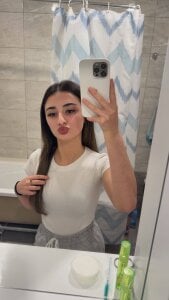 TovaNicometo said hello from u Pic 2