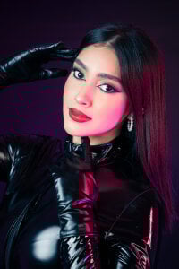 🐈‍⬛Your Catwoman is here! de JulesBenett  7 photos