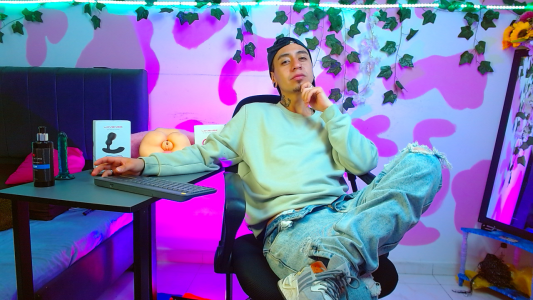 AngelJunior01 Something casual 😊 Billede 2