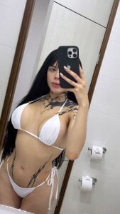 Girls_Sweet_Hot_3 Public Pic 4