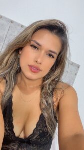 camila_borbon_ Public Pic 5