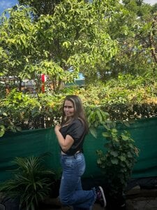 Perverted-Dirty-Mother Public Photo 7