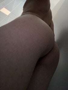 petiteyanel Public Pic 5