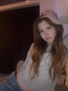 MarnieWootan I was borred at home Pic 2