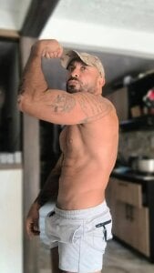 Overtime__ Jefe Foto 7