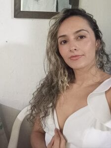 Victoria_Rose_ Hello i am victoria!! Immagine  5