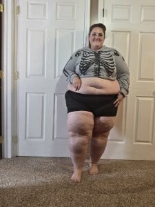 PlumCrazyRach Halloween 2025 Pic 4