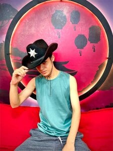 AngelSlimm LOVE ME Pic 3