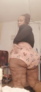 AllLeggs Public Pic 2