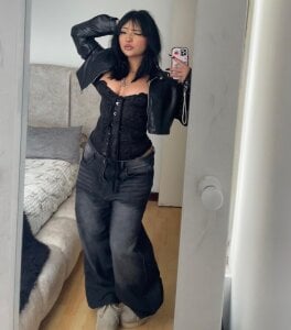 janetteJones_ The lady in black Εικόνα