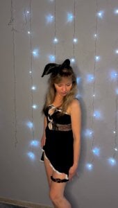 Carla_Vogue Bunny wants to play♥ Hình