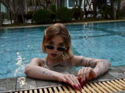 Mary_Harriss Between Sun & Water Pic 5