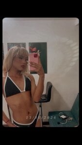 _SAMANTHA_QUEEN_ Public Pic 4