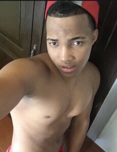 axelvarita Public Poză 3