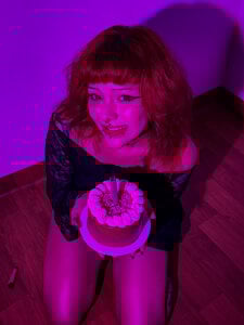 Sarah-Stoner My bday cake for u😛🎂 Foto 7