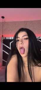 Lilith_Smith Public  8. fénykép