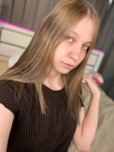 LynneHaviland Catch my gaze if you can Pic 4