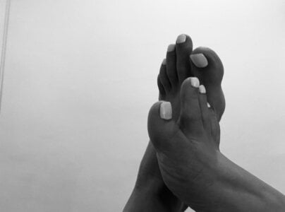 Miss_Bella_Feet Public Immagine 