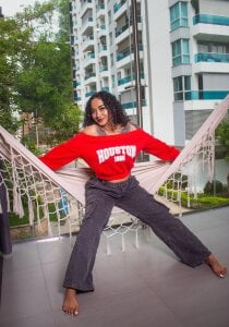 LenaStylesOA Effortless Beauty ☀️ Pic 4