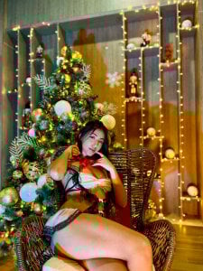 CelesteMoonX Merry Christmas this year with Celeste Moon Pic 4