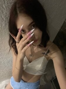 BelindaParbs I think I have new nails again hehe Pic 5