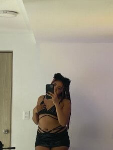 AngelaRoberts sexy latin girl 🥰 圖片 8