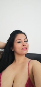 camilahot23