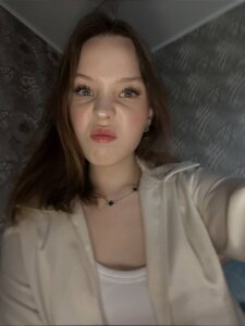 IsabelleMoutoux Vicky heeere Pic