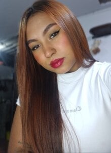 Emylilux Authenticity in the foreground😍 Hình 3