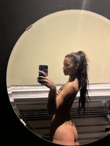 luxxylola Public Pic 5