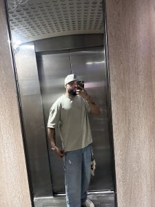 Harrishairy Public Pic 5