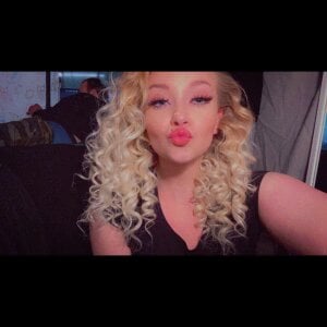 Queenkdaddysgirl Public 사진 7