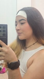 Shanntal_ Pretty babe or not? Foto