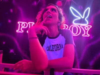 mariiahneedles bunny girl🥇🏳️‍🌈 Pic 6