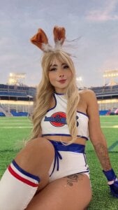 SabrinaSpell_ Lola Bunny 🐰  3. fénykép