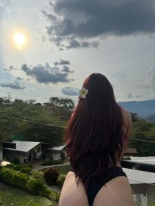 Liore_Vance Public Foto 2