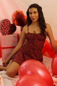 Happy Valentine's Day!💗🎇 od elevensky  3 snímek