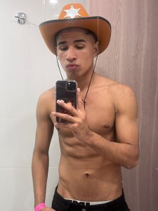 Xavier_cum23 Public Pic 4