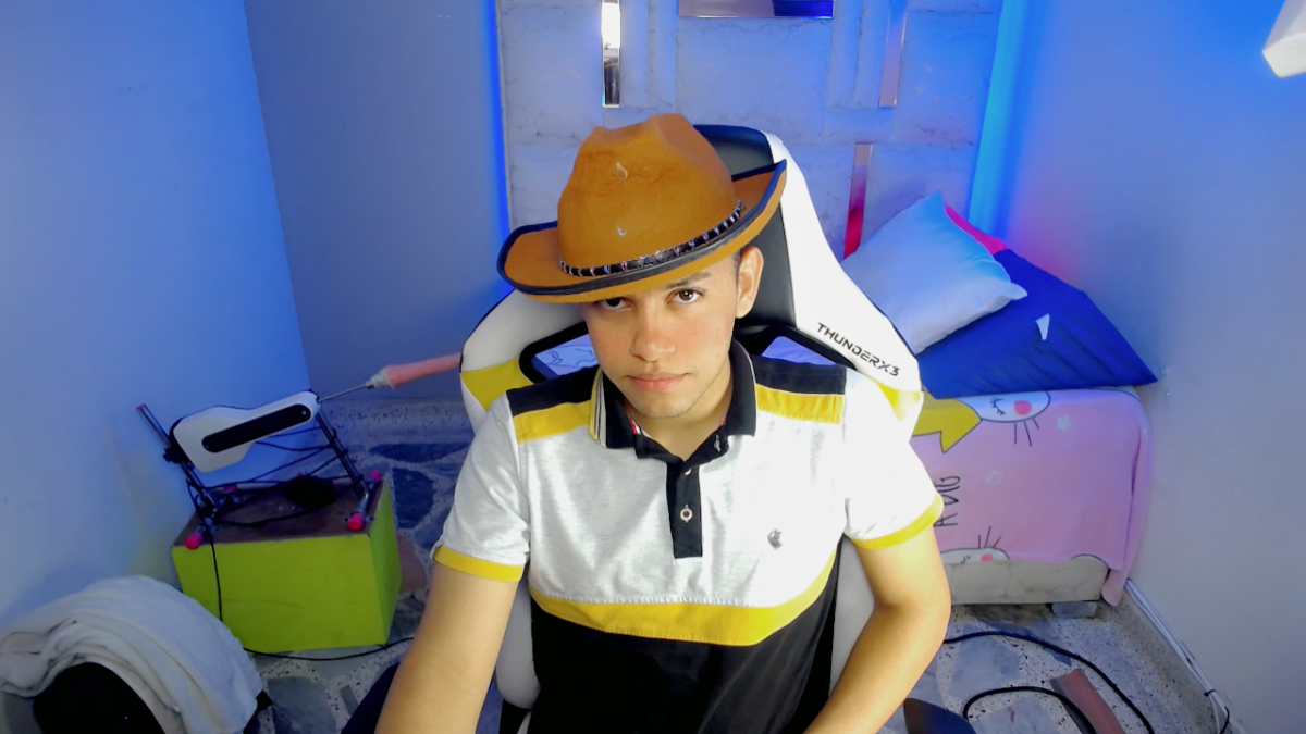 Foto em tendência de Luky_twink 3153